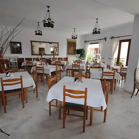 Hotel Sylvia Kinira