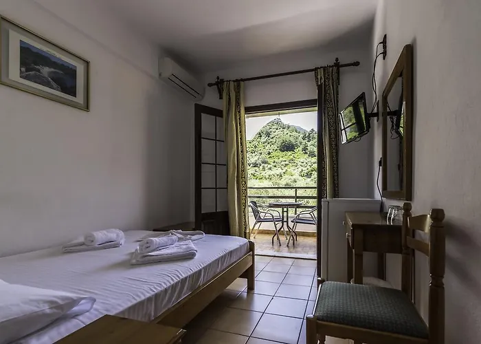 Отель Sylvia 2*