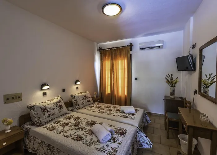 Отель Sylvia Коинира